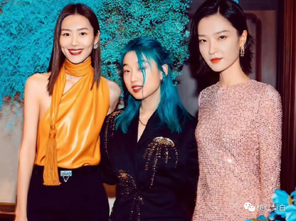 港女真霸氣!鄧萃雯氣場全開,彷彿自帶囂張BGM 港女真霸氣!鄧萃雯氣場全開,彷彿自帶囂張BGM