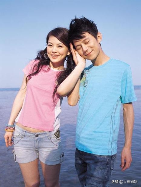 何炅的父親何畏:娛樂圈有名的“炅爸爸”,商業版圖背後是坑娃 何炅的父親何畏:娛樂圈有名的“炅爸爸”,商業版圖背後是坑娃