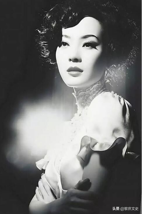 民國萬人迷王右家，兩任丈夫皆是大佬，死後朋友幫其在殯儀館砍價