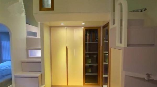 香港一家4口睡10㎡臥室卻不擁擠?這樣錯位“偷”空間,還真敢想 香港一家4口睡10㎡臥室卻不擁擠?這樣錯位“偷”空間,還真敢想