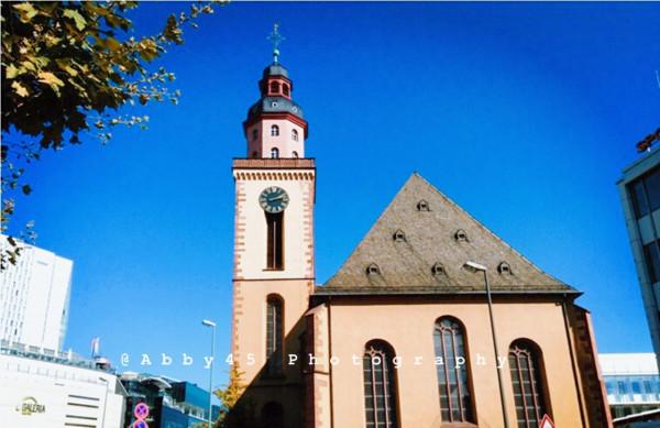 法蘭克福是怎樣的城市？美茵河畔耶路撒冷，還是萊茵河畔曼哈頓