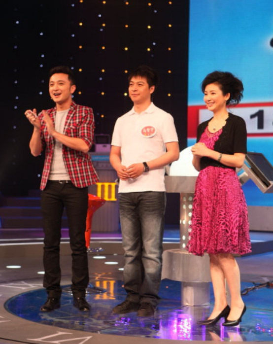 從“央視一姐”到“銷聲匿跡”，53歲的王小丫去哪了？