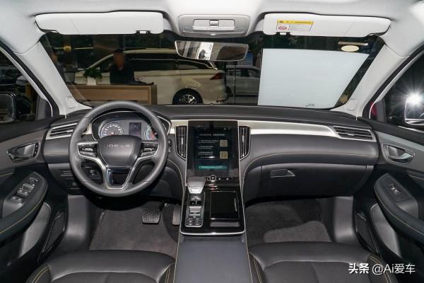 1.1L低油耗燃92號油，便宜好養大空間三廂家轎，帶你看榮威ei6 MAX