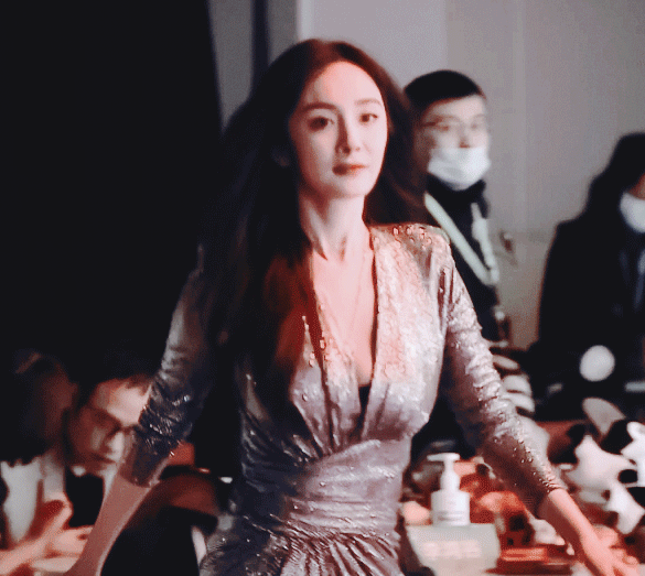 中國娛樂圈美女排行榜|超高畫質桌布大全,迪麗熱巴真的美絕了 中國娛樂圈美女排行榜|超高畫質桌布大全,迪麗熱巴真的美絕了