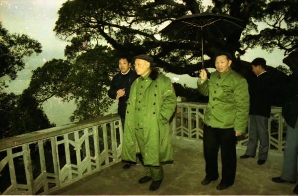 他是13屆中顧委委員,官至副國級,曾領導福建改革開放,享年79歲 他是13屆中顧委委員,官至副國級,曾領導福建改革開放,享年79歲