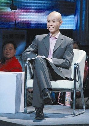 3次婚姻4次創業，得罪5大腕後想當和尚，樂嘉自毀路上的瘋狂往事