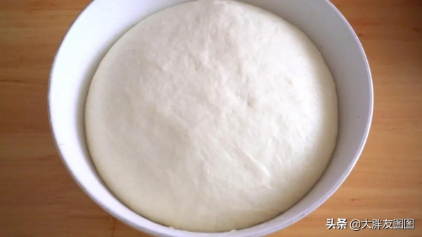 為什麼我沒早點發現這個食譜！早餐餅這樣做絕了，蓬鬆柔軟