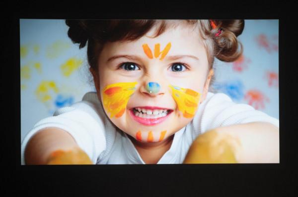 美學巔峰的便攜投影儀，華碩Latte L1的隨身體驗