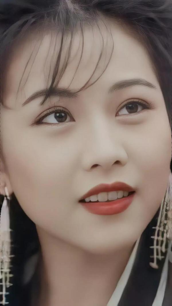 千嬌百媚蔡少芬