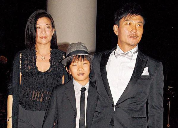 錢小豪:妻子帶兒改嫁富豪,他卻事業盡毀,連兒子叫什麼都不知道 錢小豪:妻子帶兒改嫁富豪,他卻事業盡毀,連兒子叫什麼都不知道