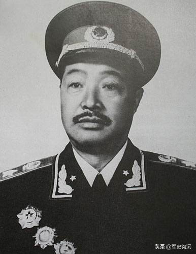 賀龍入川，毛主席：率哪支部隊？賀思慮再三，回答讓主席十分欣賞