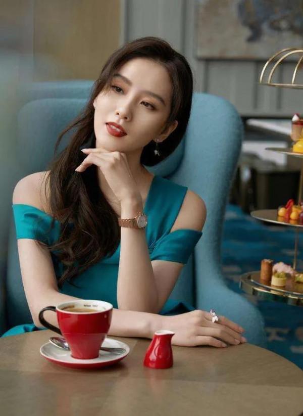 劉詩詩美圖集|劉詩詩讓我知道,原來生活真的可以過成童話的樣子 劉詩詩美圖集|劉詩詩讓我知道,原來生活真的可以過成童話的樣子