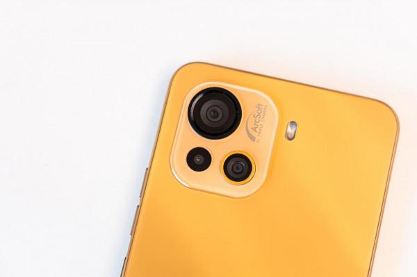 盤點科技圈4大國潮風機型！小米、酷派上榜，網友：顏值太絕了