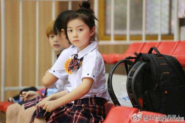 被禁止整容的5位童星，小時候驚為天人，步入青春期後各有千秋