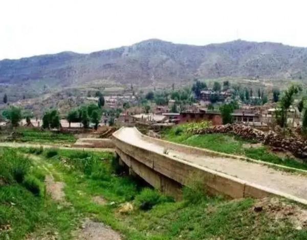 遙遠的石柺大發街(3)(我也能下飯館吃豬肉燉粉條了) 遙遠的石柺大發街(3)(我也能下飯館吃豬肉燉粉條了)