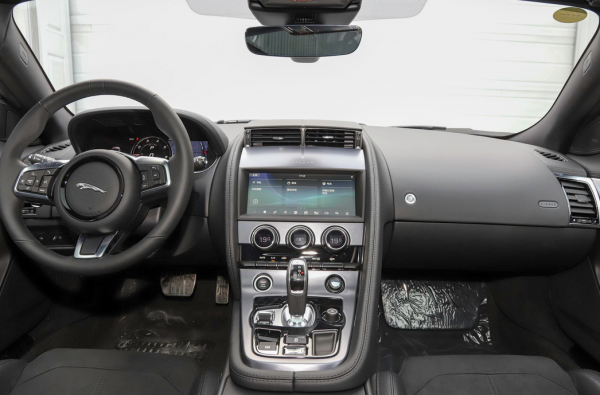 七折豹八折虎?在捷豹F-TYPE身上統統不存在 七折豹八折虎?在捷豹F-TYPE身上統統不存在