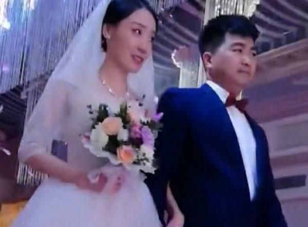 張小斐偷偷結婚？一路走來風光無限！她還能跨哪些領域？