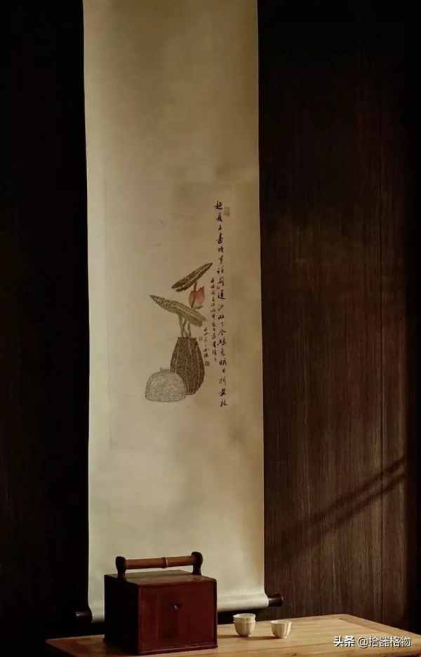 書齋延坐半日閒