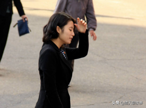 朝鮮旅遊好有趣，為什麼女導遊格外熱情？