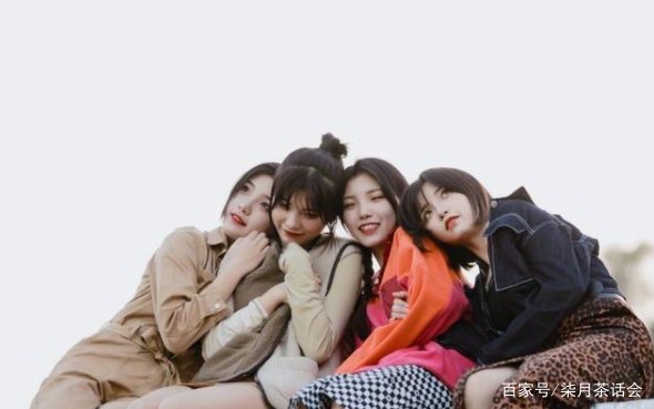 一夜走紅的冰清玉潔四胞胎,12歲集體離家學藝,如今怎樣了 一夜走紅的冰清玉潔四胞胎,12歲集體離家學藝,如今怎樣了