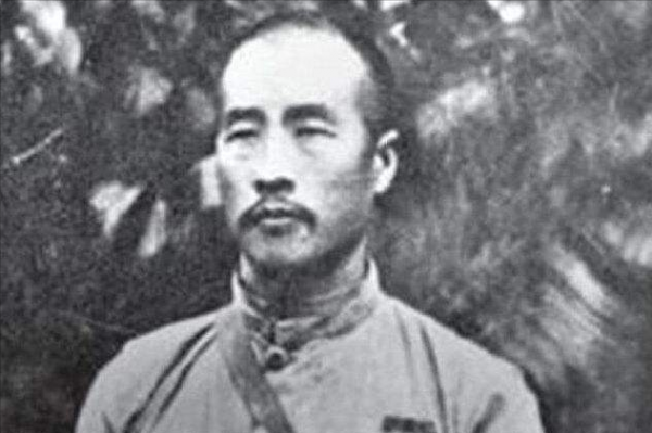 一生倒戈11次，民國&OpenCurlyDoubleQuote;變色龍&rdquo;石友三，被好友親手活埋的軍閥