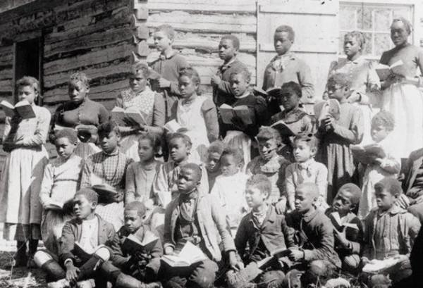 54年前，被允許的跨人種通婚，美國白人和黑人現在情況如何？