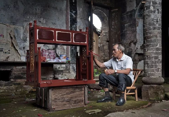 曾經挺吃香的7大“手藝人”,一人養活一大家子,如今無人問津了 曾經挺吃香的7大“手藝人”,一人養活一大家子,如今無人問津了