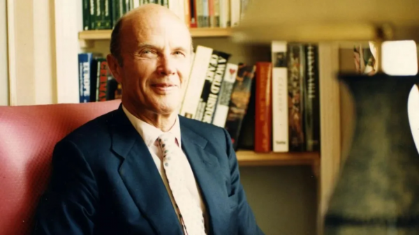 撒切爾夫人顧問、英國外交官,卻也是中國瓷器收藏愛好者(上) 撒切爾夫人顧問、英國外交官,卻也是中國瓷器收藏愛好者(上)