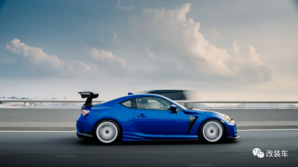 改裝清單遠超18cm的斯巴魯BRZ，試遍OHLINS、ARAGOSTA和KW避震