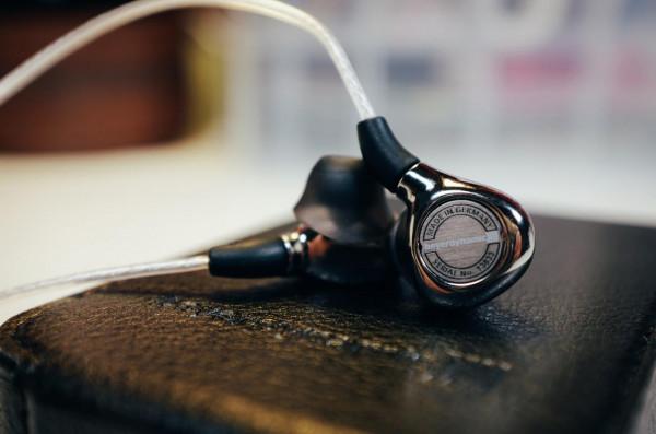 動鐵耳機和動圈耳機哪種更好？玩了6年耳機，給您說說