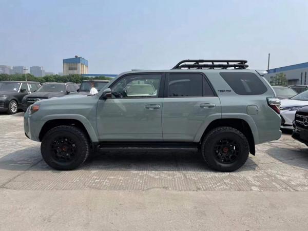 新款豐田超霸TRD Pro到港，造型比普拉多硬朗，動力滿足國六標準