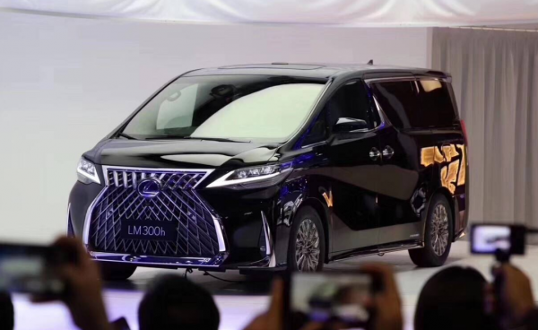 雷克薩斯釋出在華銷量，“野蠻增長”終到頭？網友：懂車的人多了