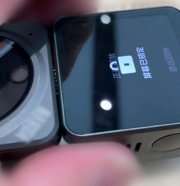 御3 開箱照是模型；Action 2 開箱真機洩漏