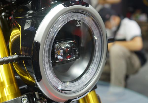 渝見賽文佐，還有大排量發動機——摩托莫里尼全新車型重慶摩博會亮相