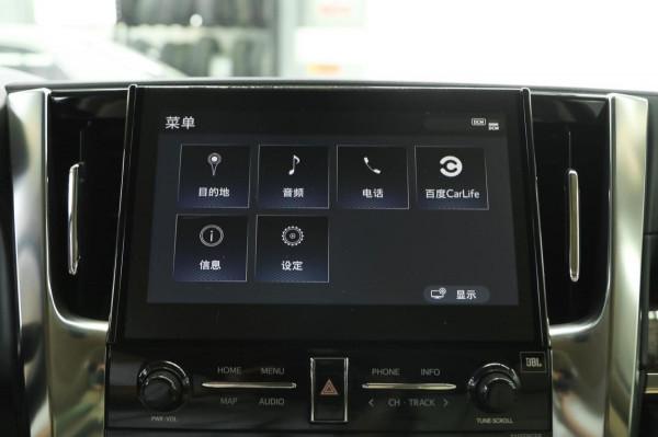 不加價的保姆車，與埃爾法同級，軸距3米配2.5L混動，實拍威爾法