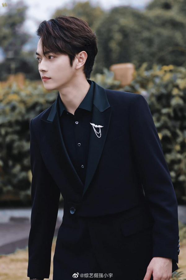 文榮獎紅毯：許凱、任豪、劉浩存、周也、辣目洋子、張予曦、曾黎