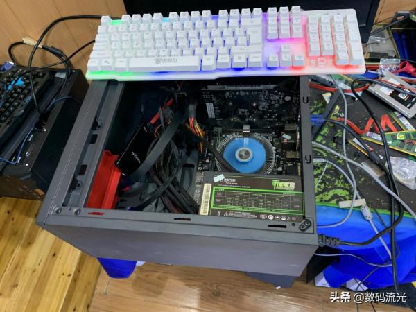 一千多也能組裝全套的遊戲配置，看我這套配置怎麼樣？心動了嗎？