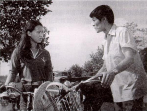 宋佳:21歲嫁42歲京劇大師,26歲離開重病丈夫,55歲嫁比利時老公 宋佳:21歲嫁42歲京劇大師,26歲離開重病丈夫,55歲嫁比利時老公