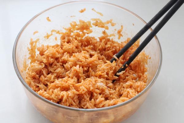 香噴噴的肥牛飯卷,不用竹簾直接上手卷,孩子一口氣吃了好幾根 香噴噴的肥牛飯卷,不用竹簾直接上手卷,孩子一口氣吃了好幾根