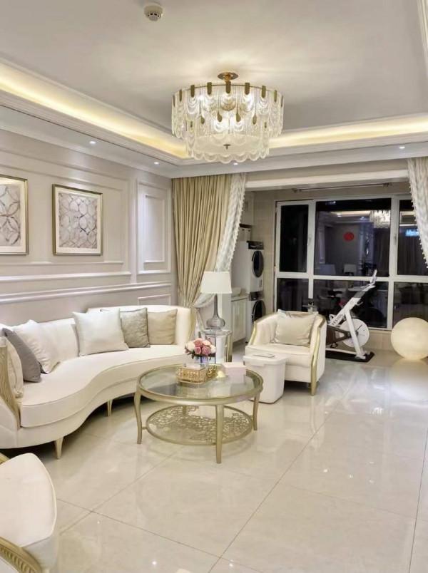 發現一對90後夫婦家的裝修，那叫一個高階，拍照給大家看看