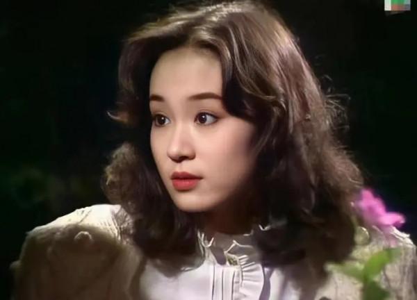 真的就不怕孤獨嗎？漂亮又多金卻獨自到老的女星，有的很讓人心酸