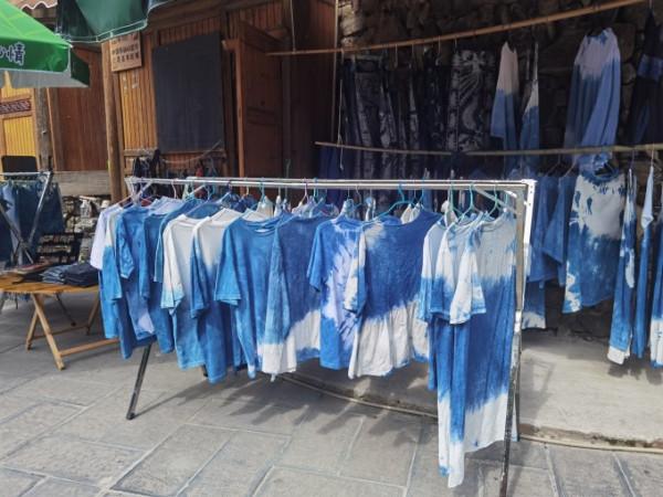 郎德苗寨：一個冷門的窮鄉僻壤，火了一下，又歸於沉寂