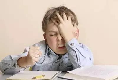 孩子老是磨蹭拖延,怎麼辦?三個技巧幫他變得自律 孩子老是磨蹭拖延,怎麼辦?三個技巧幫他變得自律