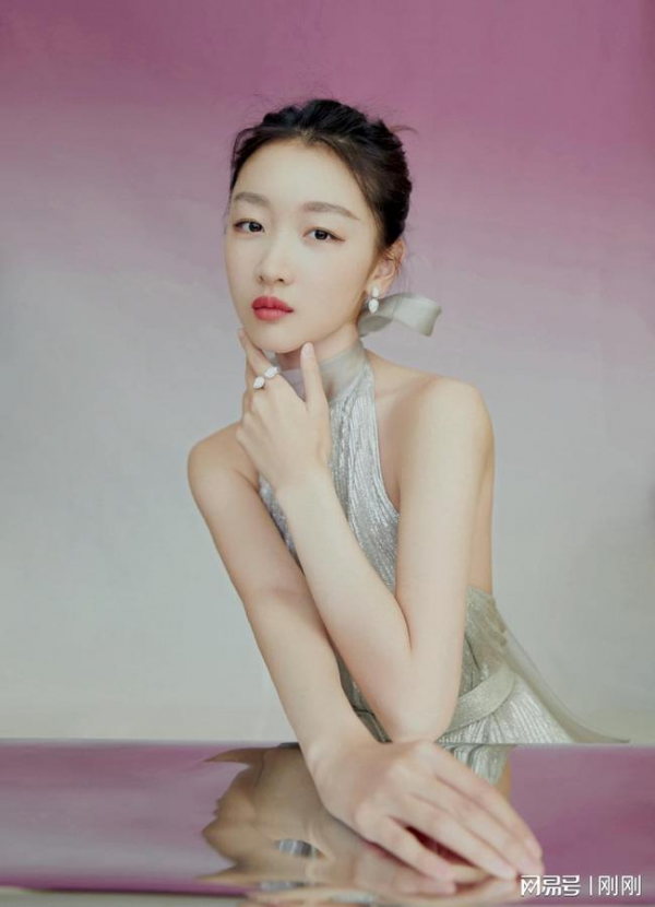 金馬影后周冬雨