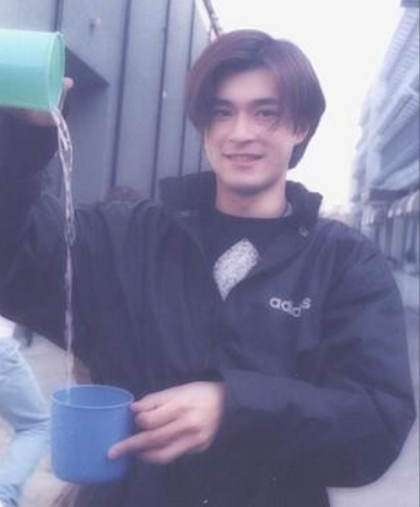 捐建百所學校，如今校內雜草叢生，古天樂慈善的背後沒有那麼簡單