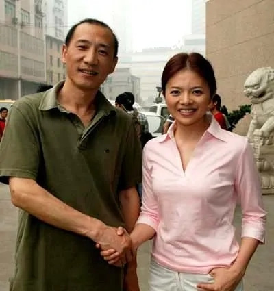 從“家喻戶曉”到“銷聲匿跡”，49歲的文清到底經歷了什麼？