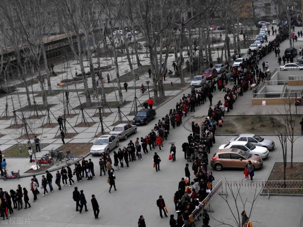 考研二戰以上人數超過了應屆生人數說明了什麼 考研二戰以上人數超過了應屆生人數說明了什麼