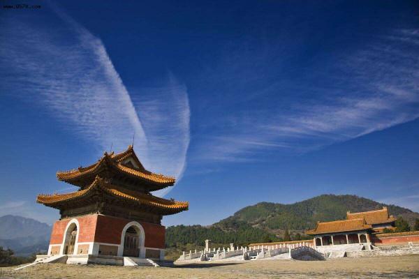 歷經三朝下葬的大清皇后：從未進入皇宮，慈禧見了也得下跪