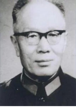 1949年,萬毅跟毛主席一起吃飯,主席說:你可是張作霖“餘孽”呀 1949年,萬毅跟毛主席一起吃飯,主席說:你可是張作霖“餘孽”呀