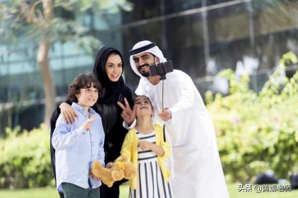 穆斯林,為何男女都愛穿大褂戴頭巾? 穆斯林,為何男女都愛穿大褂戴頭巾?